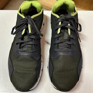 Reebok Men's Athletic Sneakers with Back Heel Cushion Green/Grey Size 12 EUC!